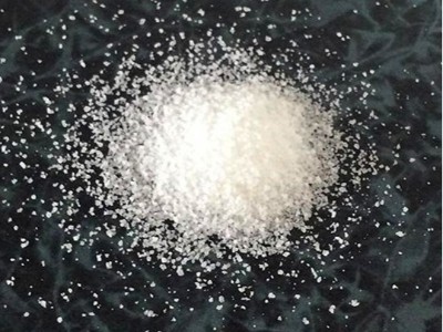 聚丙烯酰胺溶液保存時間短，遵循“即配即用”原則