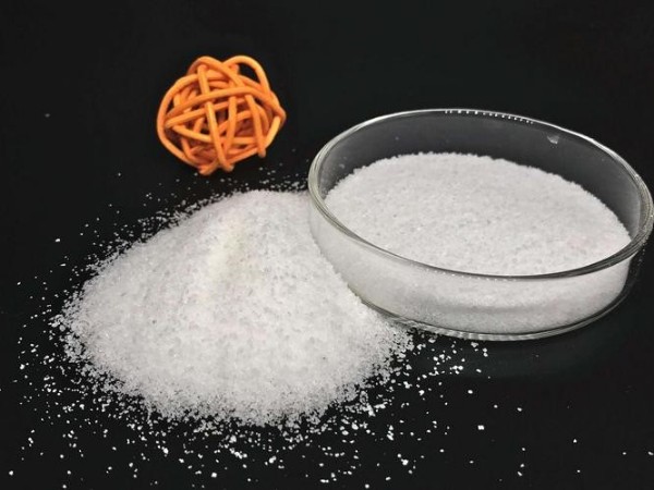 如何鑒别聚丙烯酰胺質量：高分子量與低分子量的差異